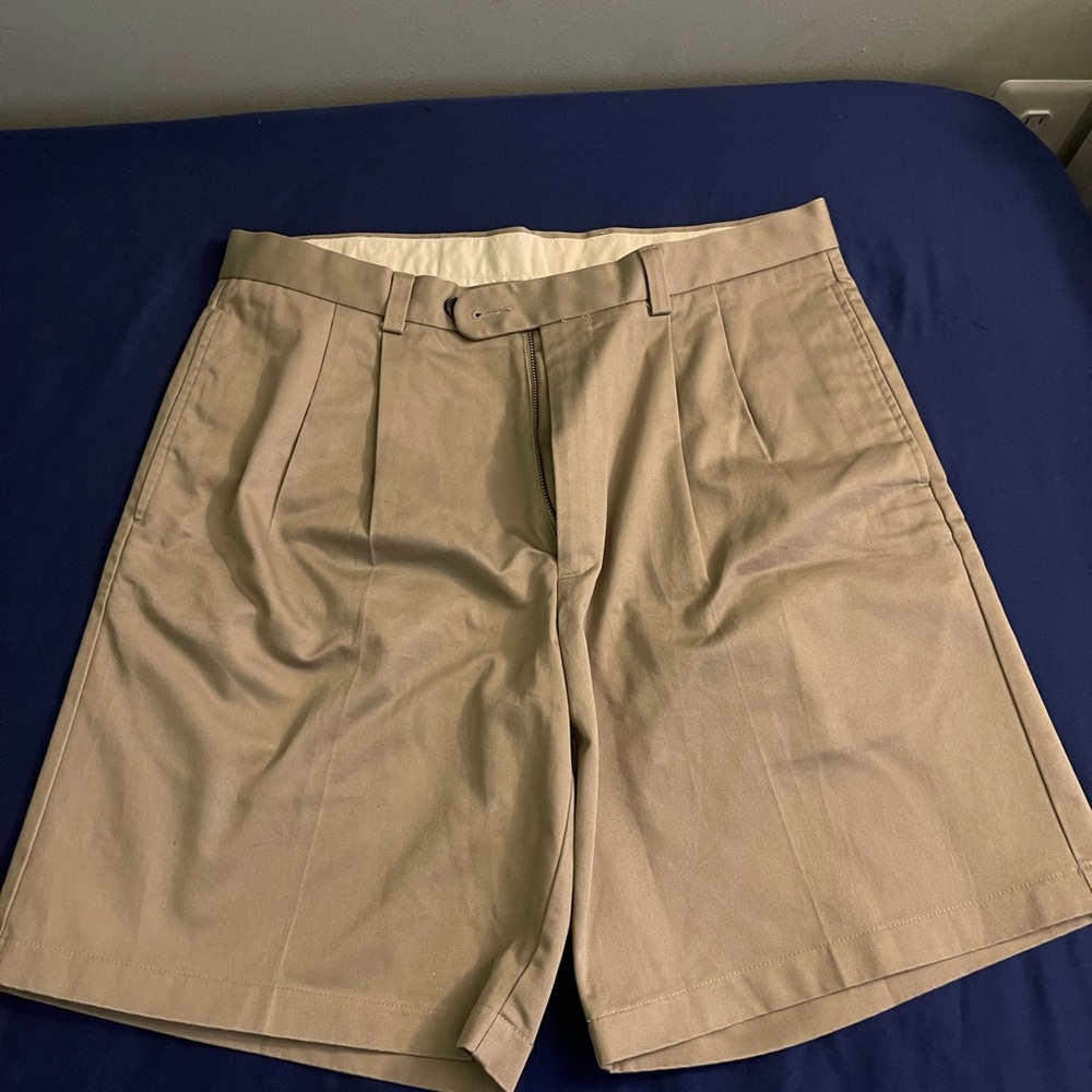 Size 34 Joseph & Feiss casual dress shorts